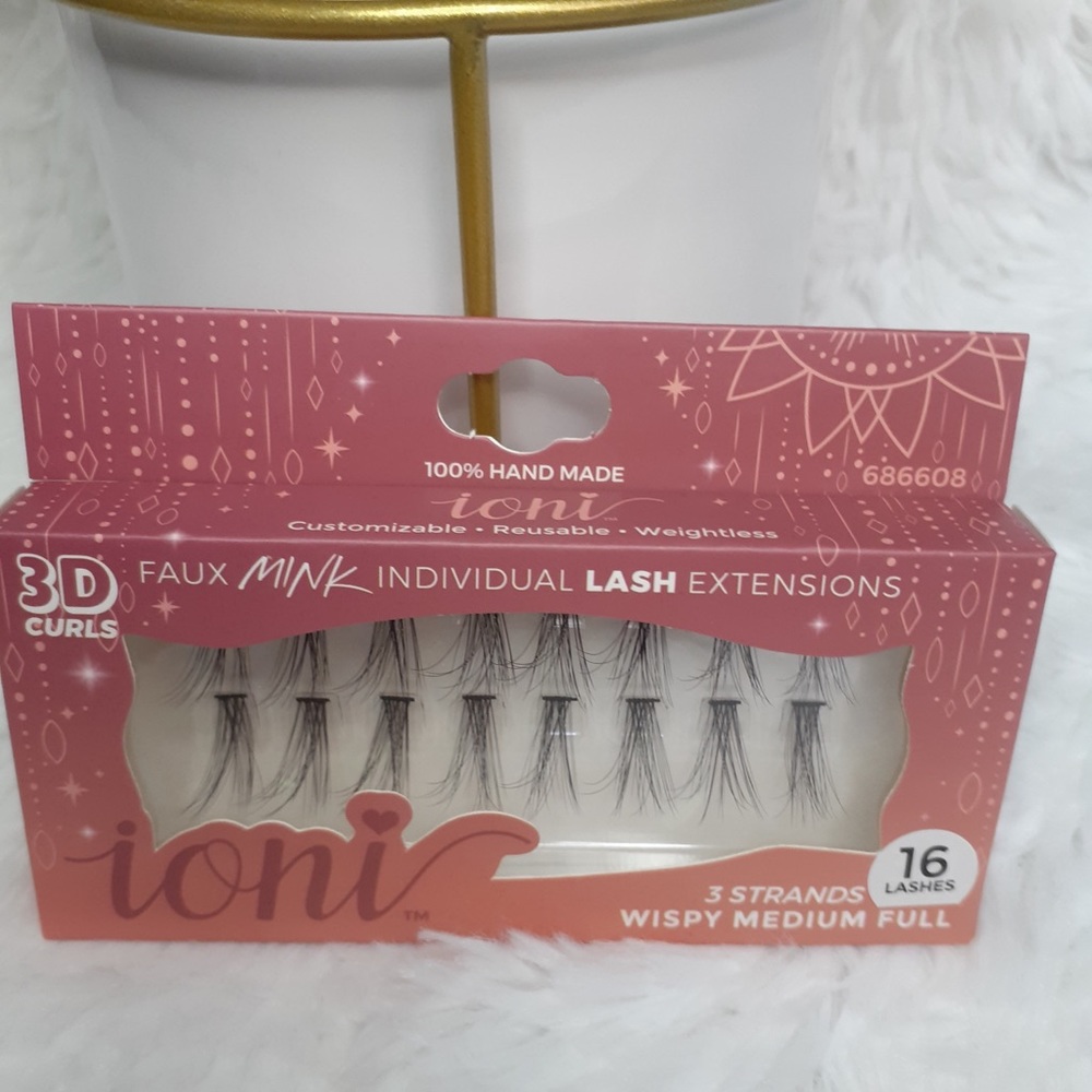 🖤10/$20 Ioni Individual Lashes - Picture 2 of 2